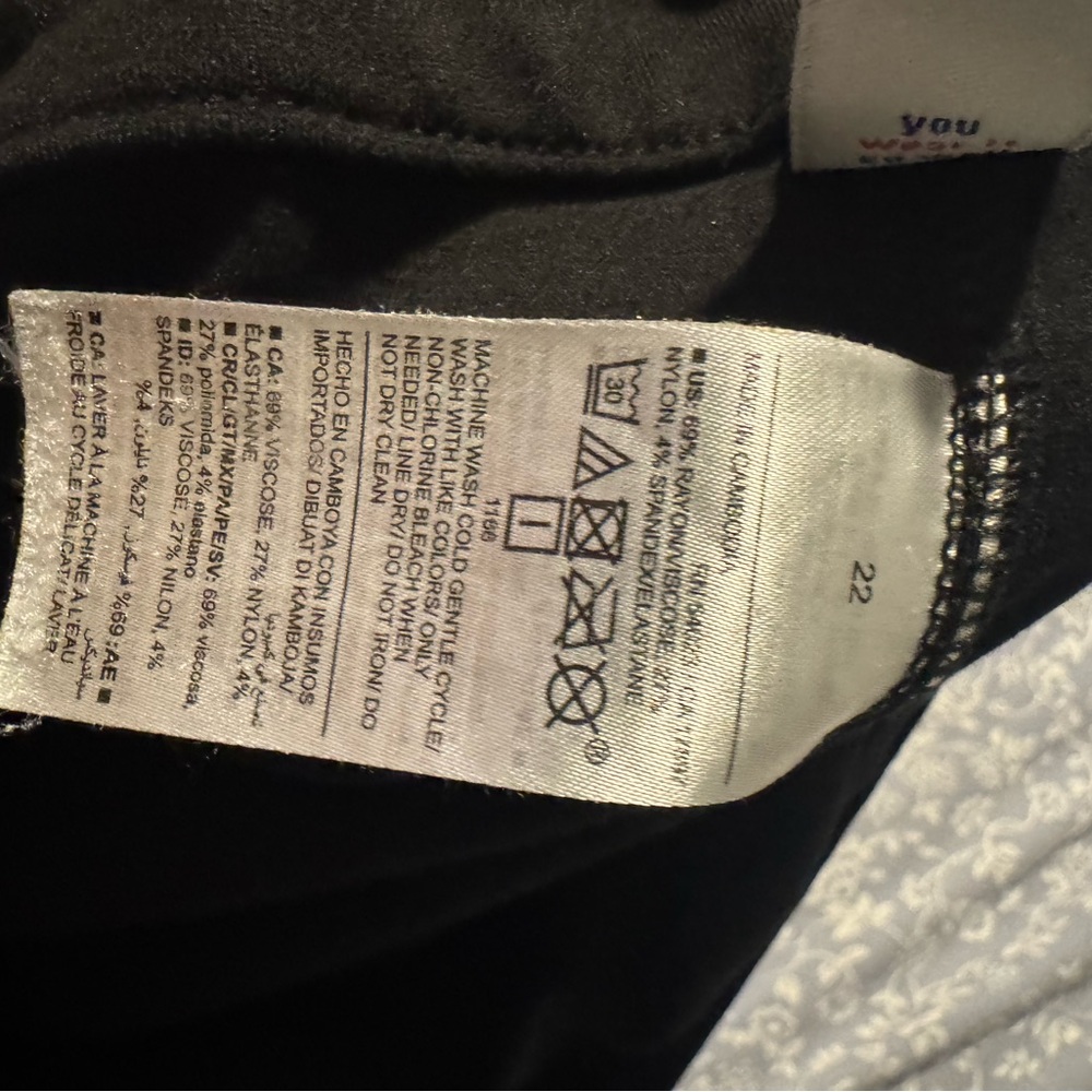 Old Navy black flare work trousers - plus 22 petite hemmed viscose - Picture 4 of 4
